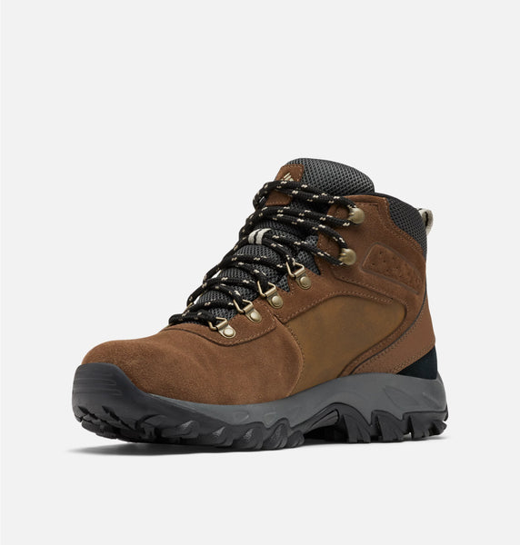 Columbia Men s Newton Ridge Plus II Suede Waterproof Hiking Boot